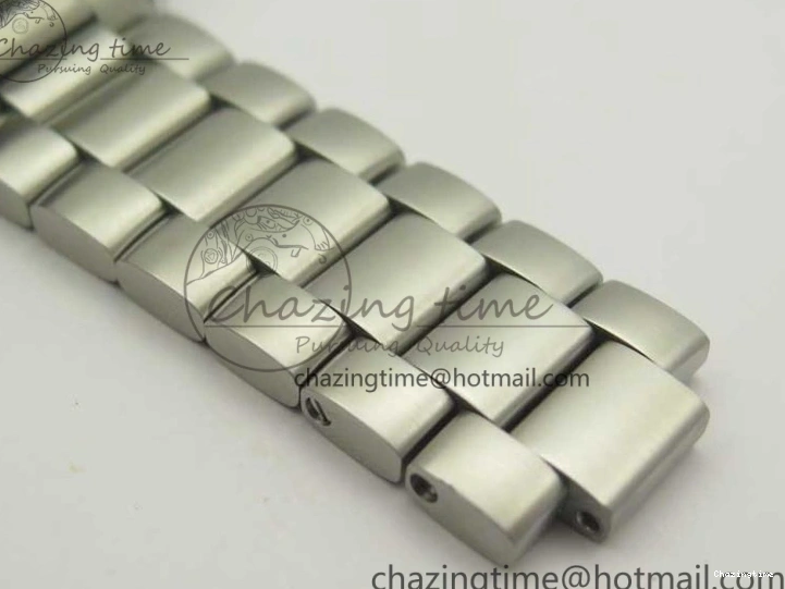 0428 Planet Ocean 2016 43.5mm SS Blue Bezel OM 1:1 Best Edition Blue Dial on SS Bracelet A8900 V WellDesigned 8029